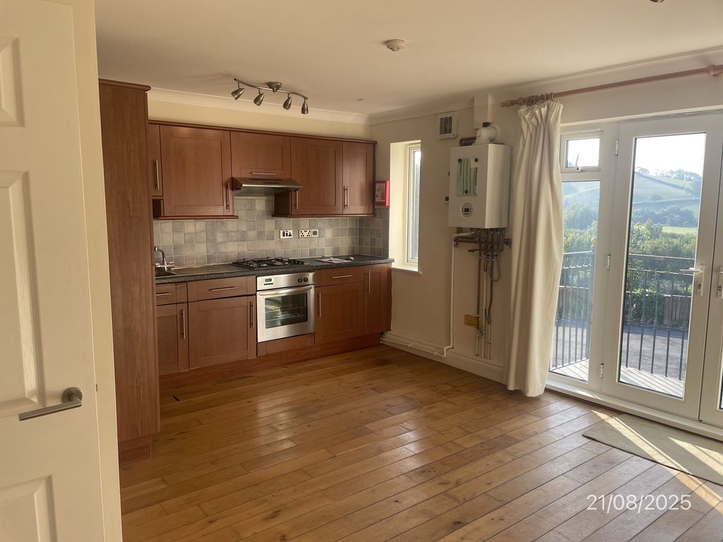 Property photo 2 of 6 Img_7966