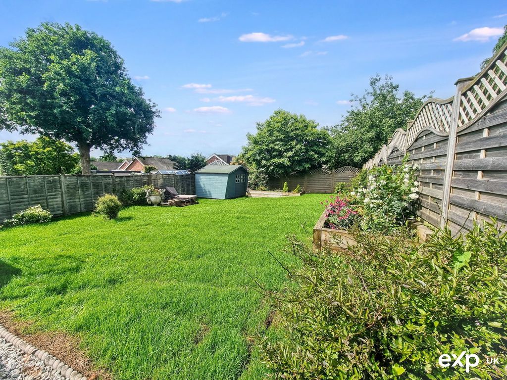 Property photo 3 of 20