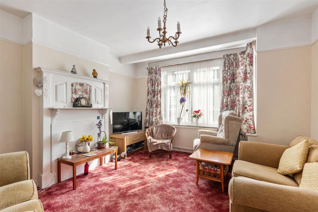 Property photo 3 of 12 Cherrywood Lane