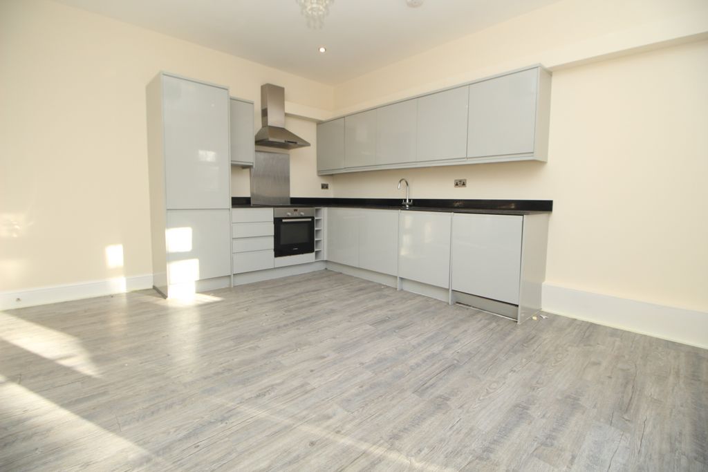 Property photo 3 of 11 Photo 14