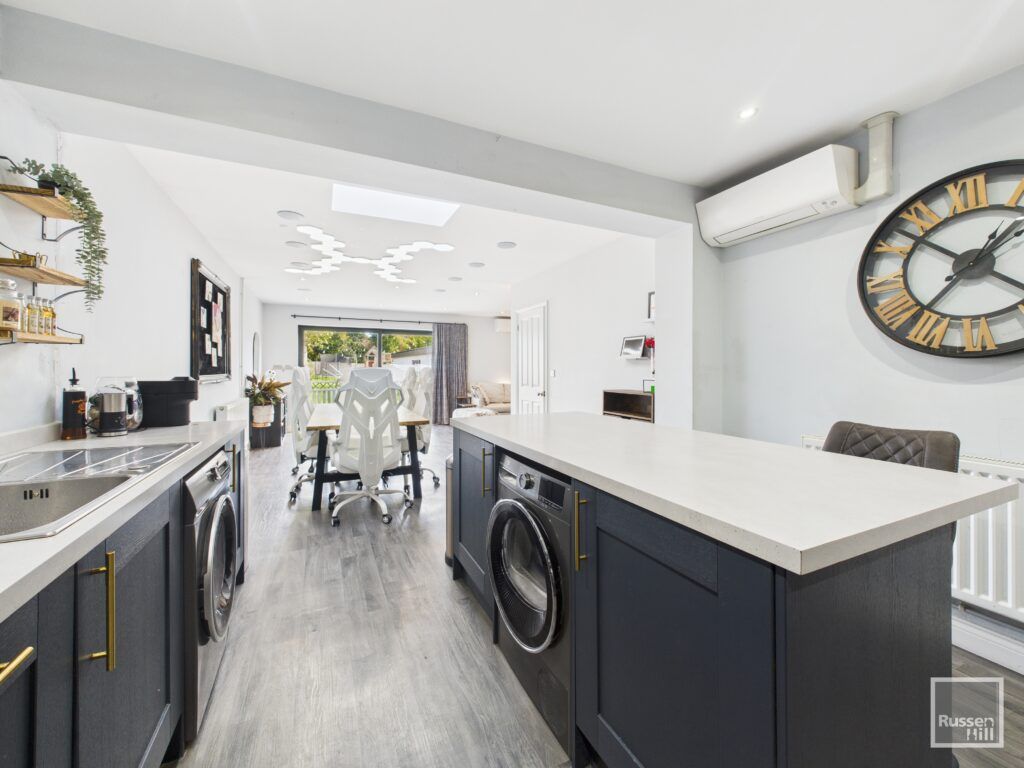 Property photo 3 of 28