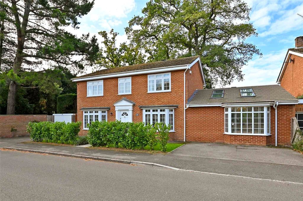 Property photo 1 of 19 Front