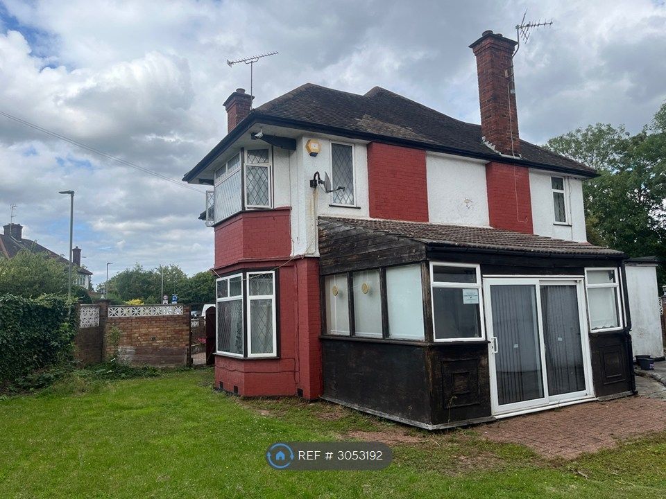 Property photo 2 of 17