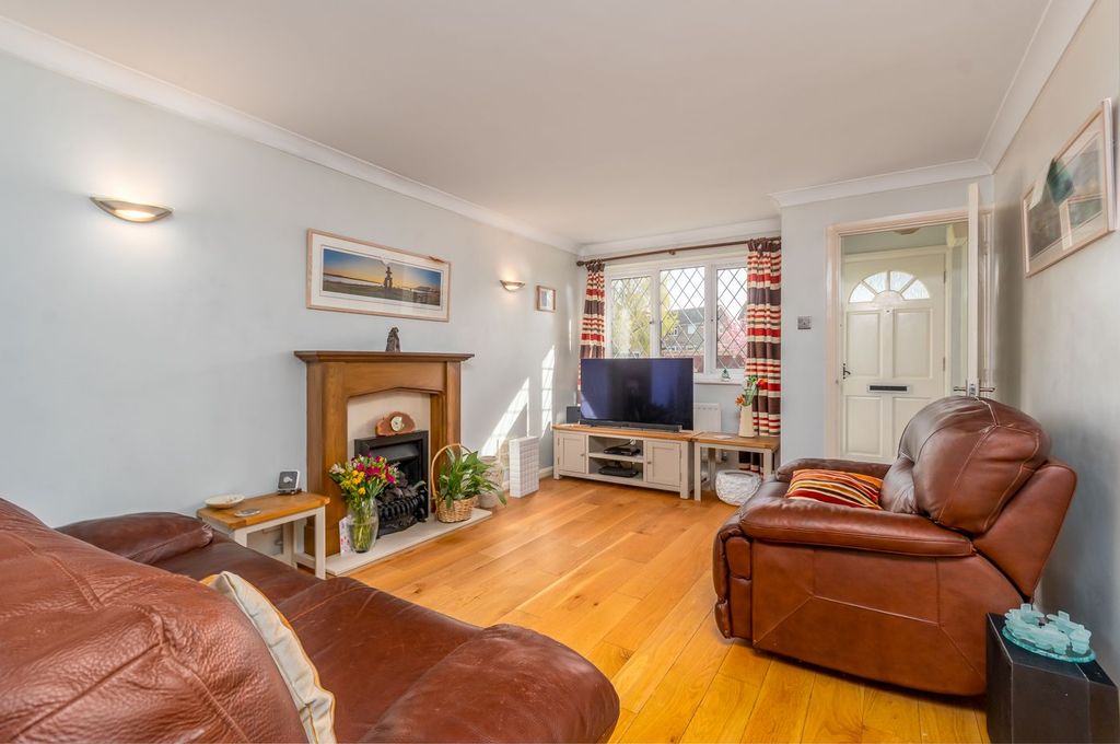 Property photo 3 of 16