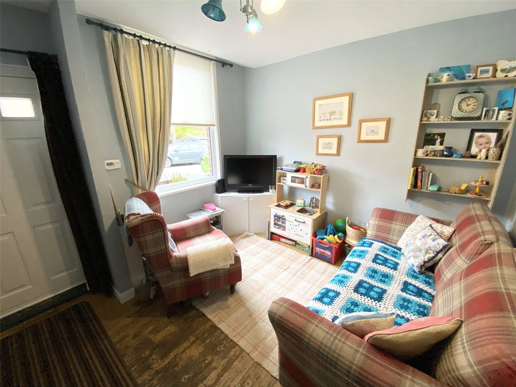 Property photo 3 of 17 Picture No. 04