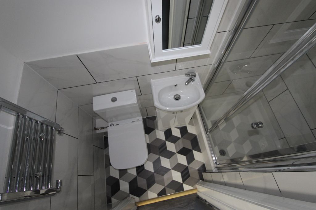 Property photo 2 of 4