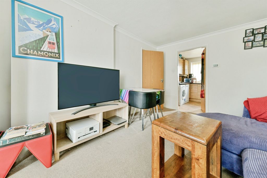 Property photo 3 of 14