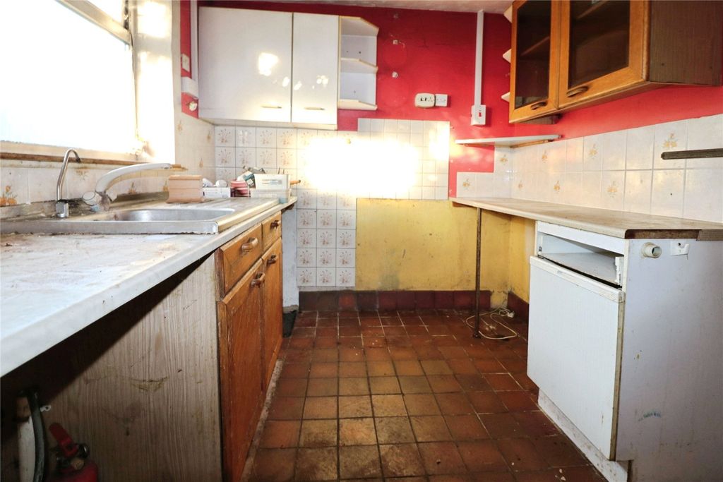 Property photo 2 of 5 Picture No. 06