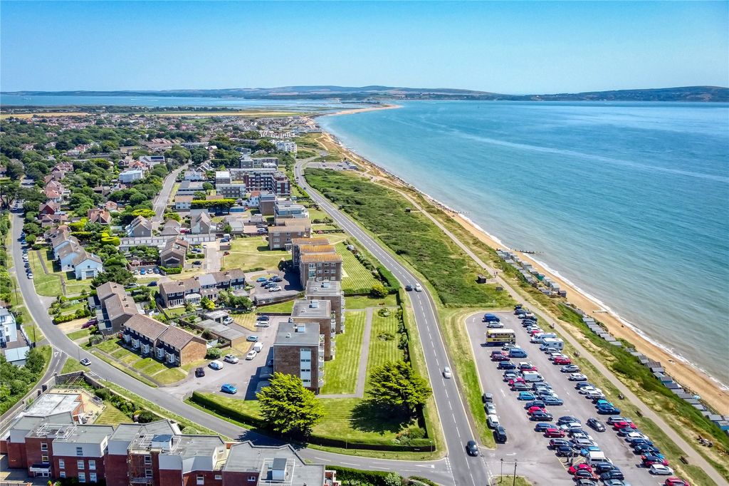 Property photo 3 of 15 Picture No. 01