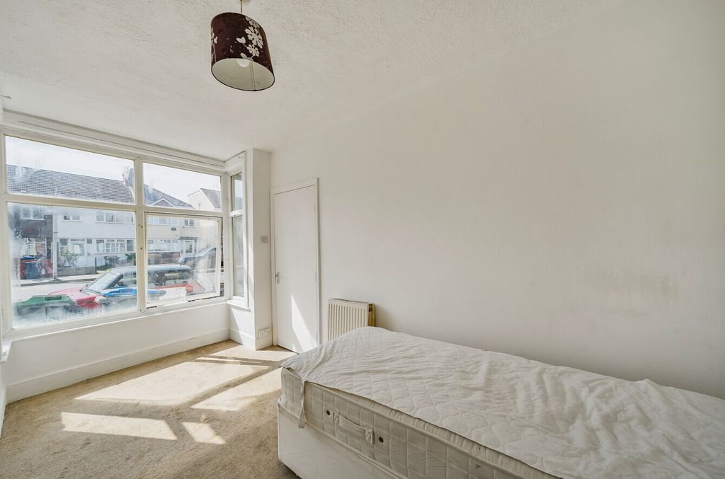 Property photo 3 of 10 Picture No. 05