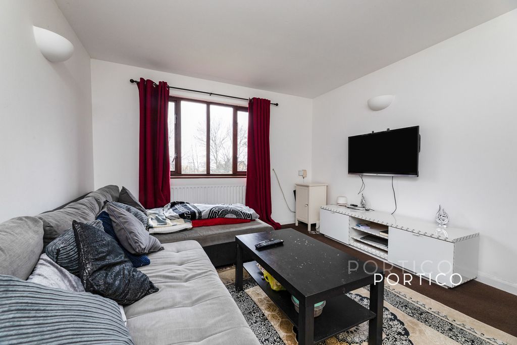 Property photo 2 of 18 Pbox-Img.Jpg