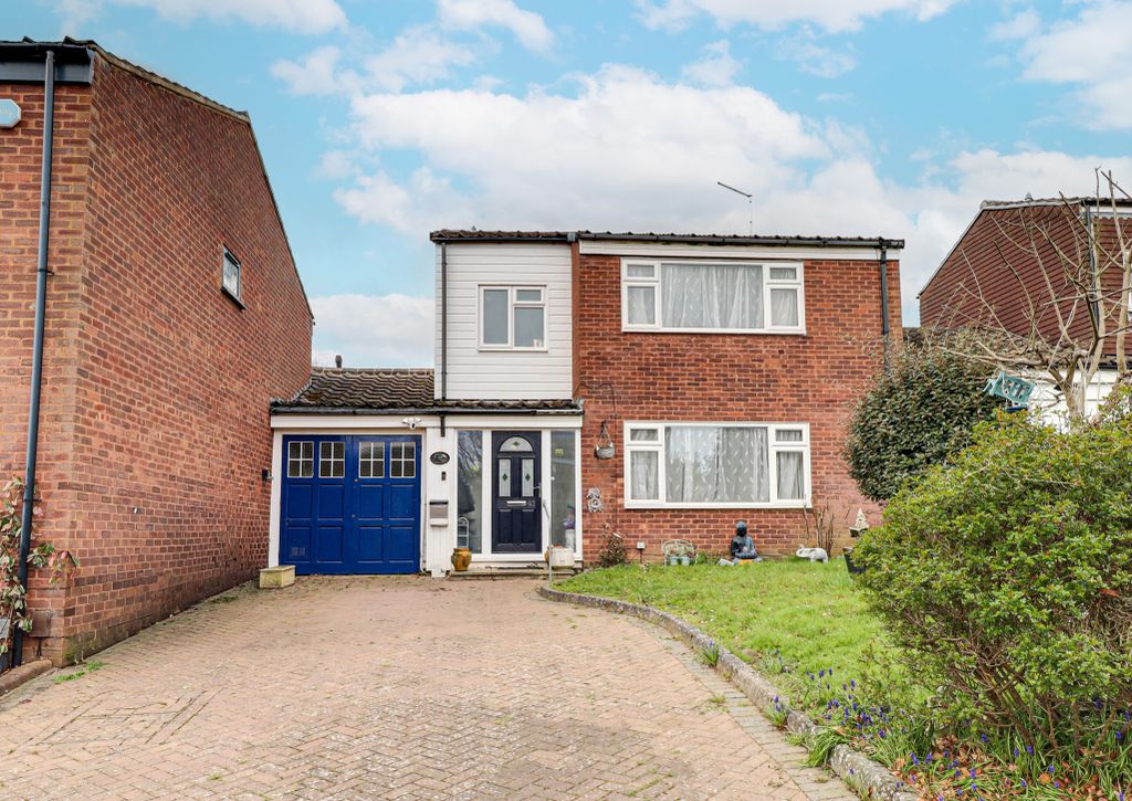 Property photo 1 of 18 Front