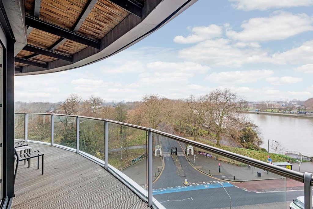 Property photo 1 of 11 Picture No. 05