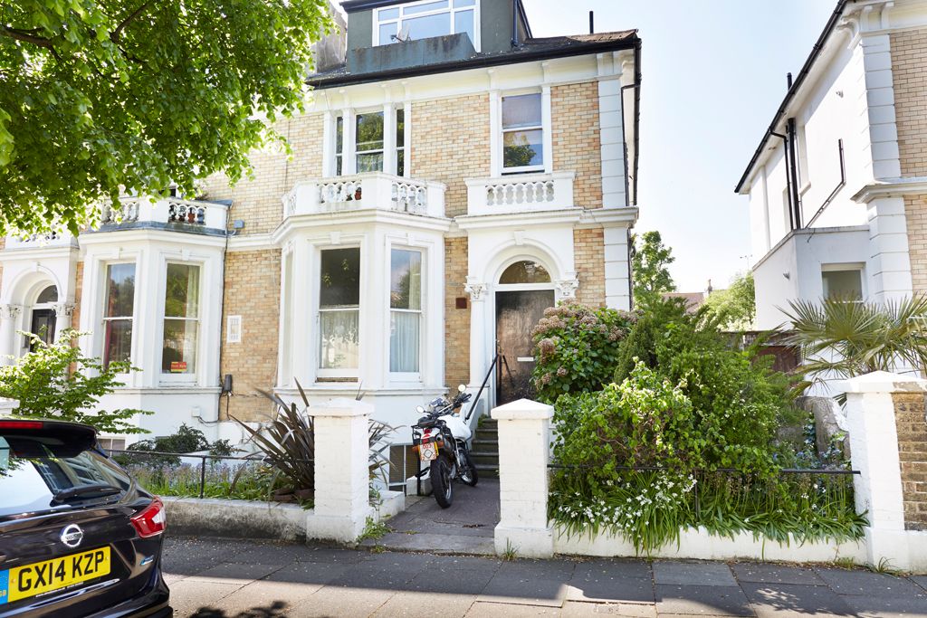 Property photo 1 of 6