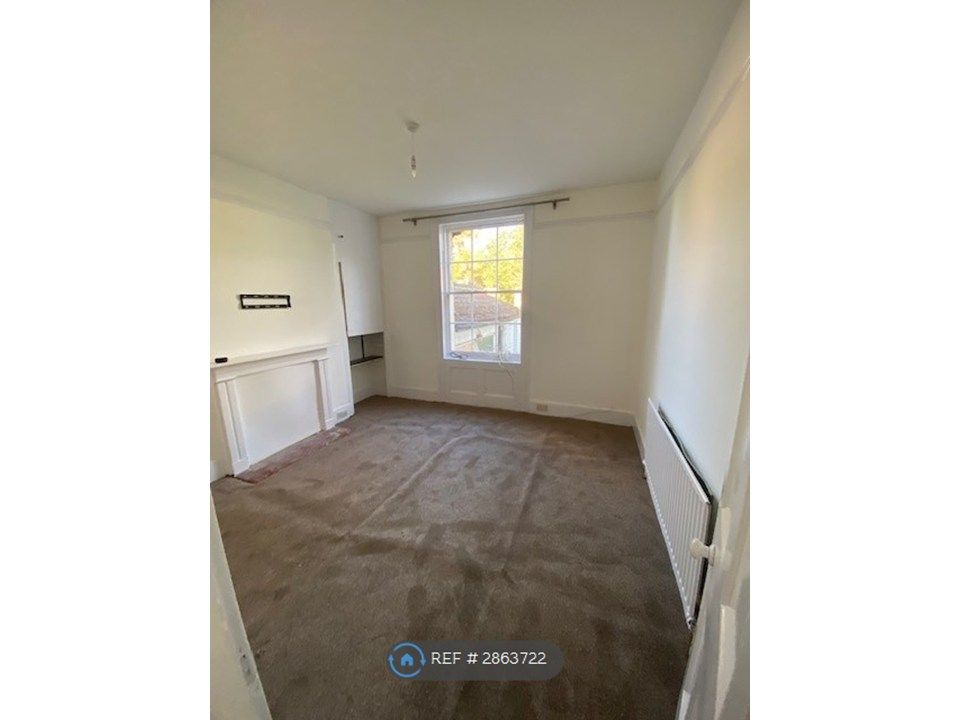 Property photo 3 of 4