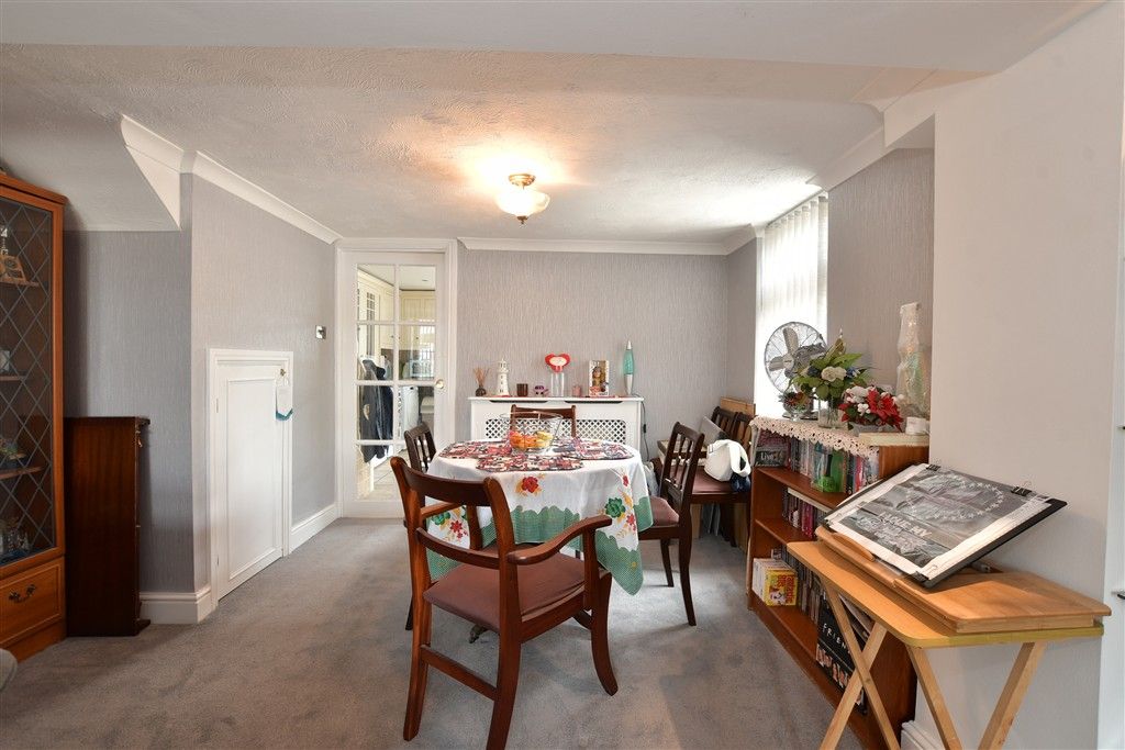 Property photo 3 of 8 Lounge/Dining Room