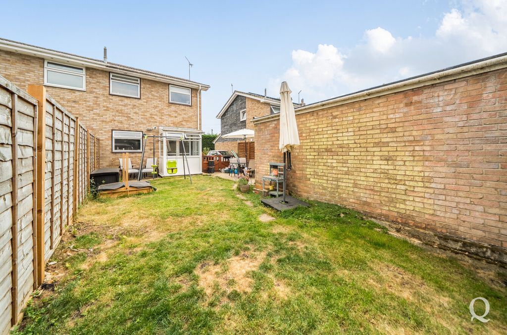 Property photo 2 of 18 9A67994F-F740-49E...
