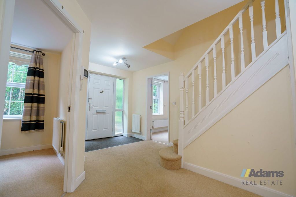 Property photo 3 of 38