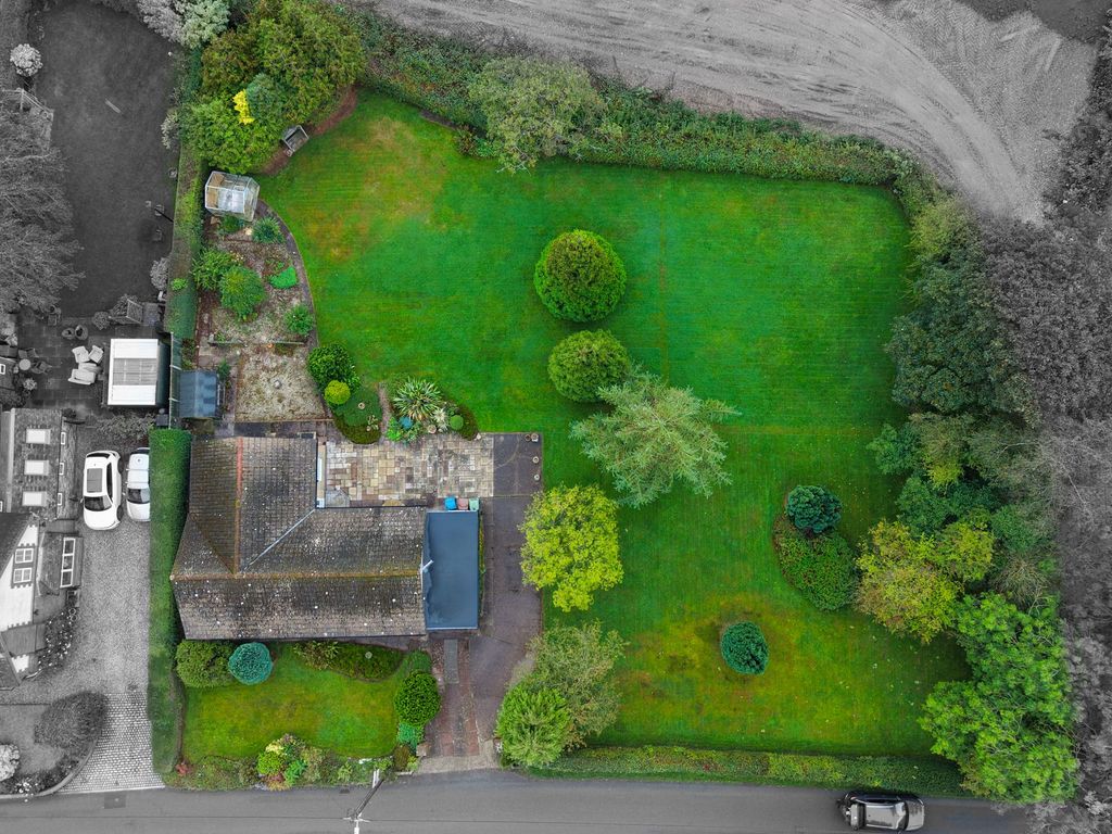 Property photo 2 of 26