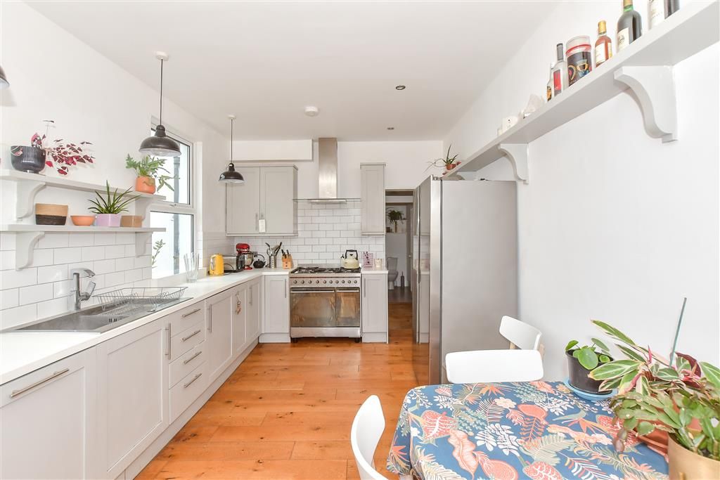 Property photo 3 of 13 Kitchen/ Breakfast Room