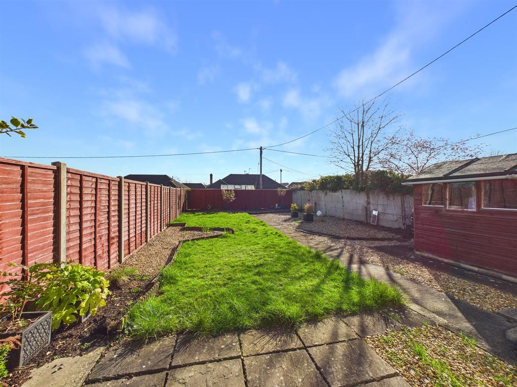 Property photo 2 of 10 Garden