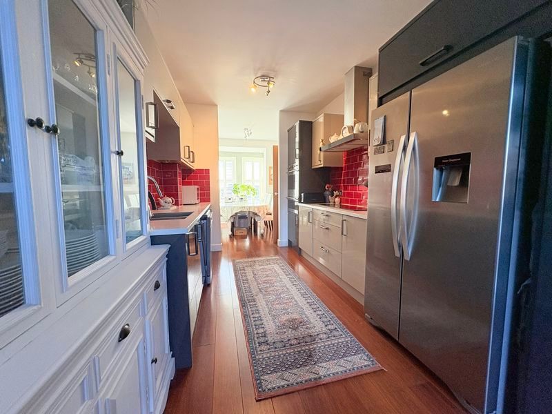 Property photo 3 of 15 Photo 11