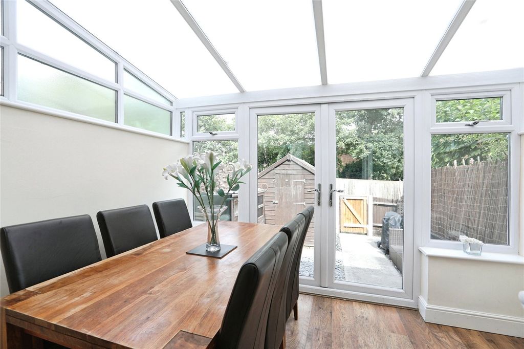 Property photo 2 of 14 Conservatory