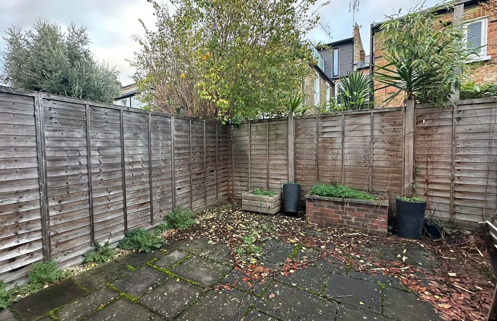 Property photo 2 of 21