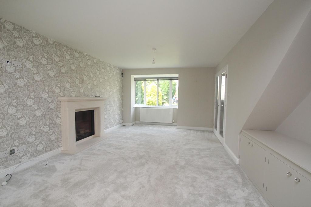 Property photo 2 of 18 0 General