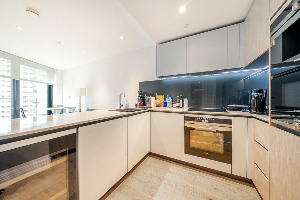 Property photo 2 of 11 Picture No. 07