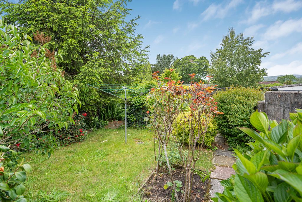 Property photo 3 of 21 Garden