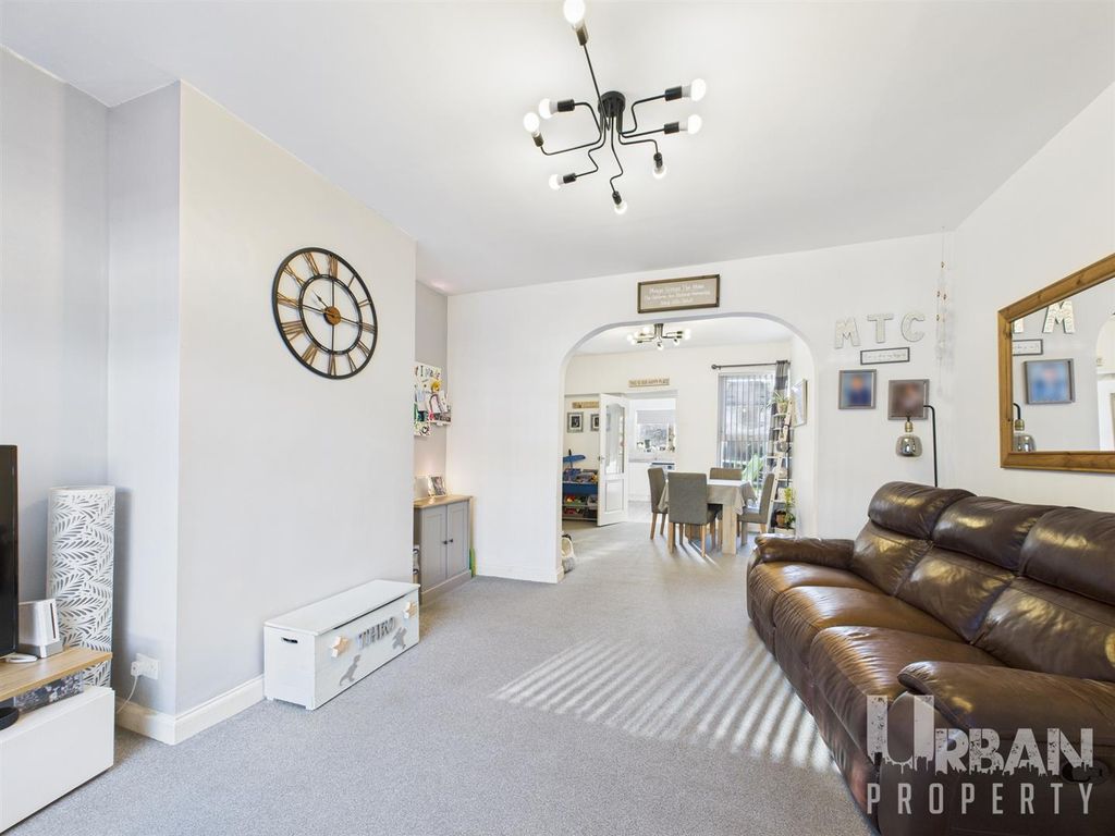 Property photo 2 of 10 Cam03038G0-Pr0208-Still004.Jpg