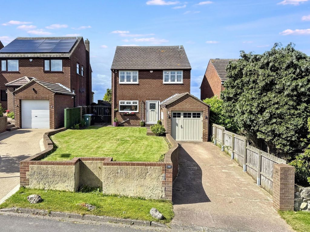 Property photo 1 of 30