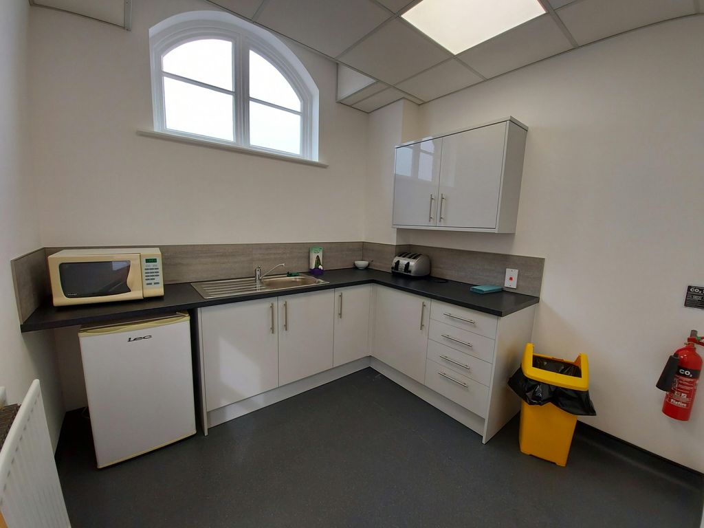 Property photo 3 of 11 Photo 3