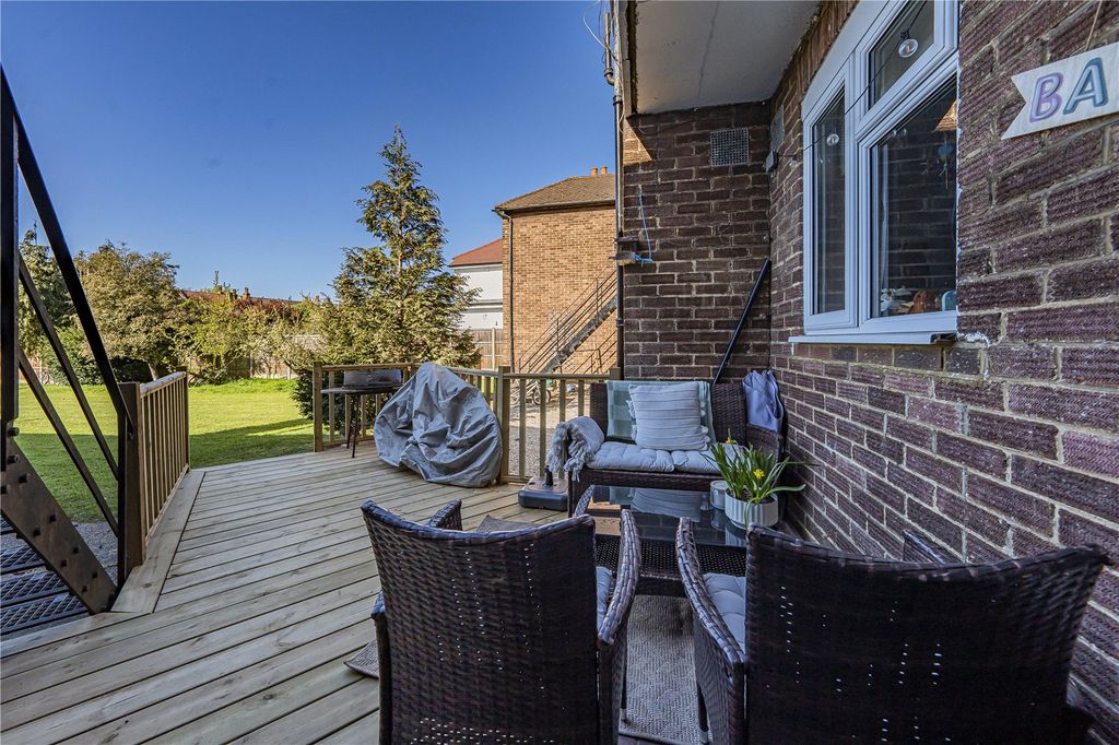 Property photo 2 of 12 Picture No. 06