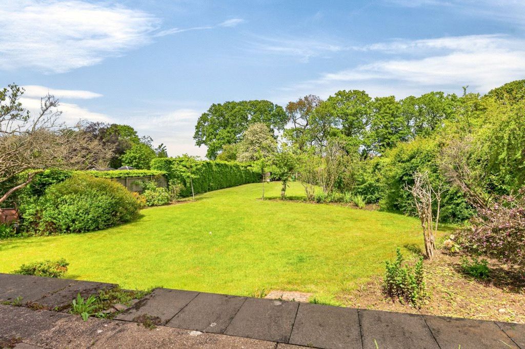 Property photo 2 of 26