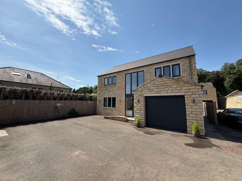 4 bed property to rentOrchard Court, Rotherham S65