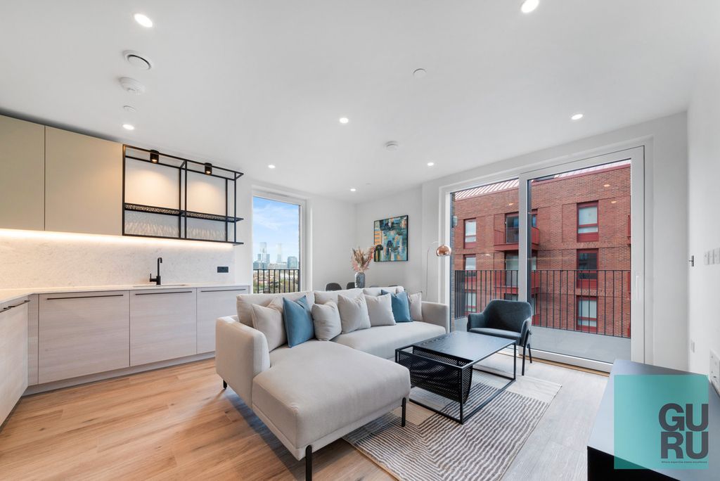 Property photo 2 of 13