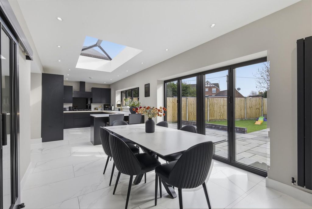 Property photo 3 of 41 442Creweroad-19.Jpg