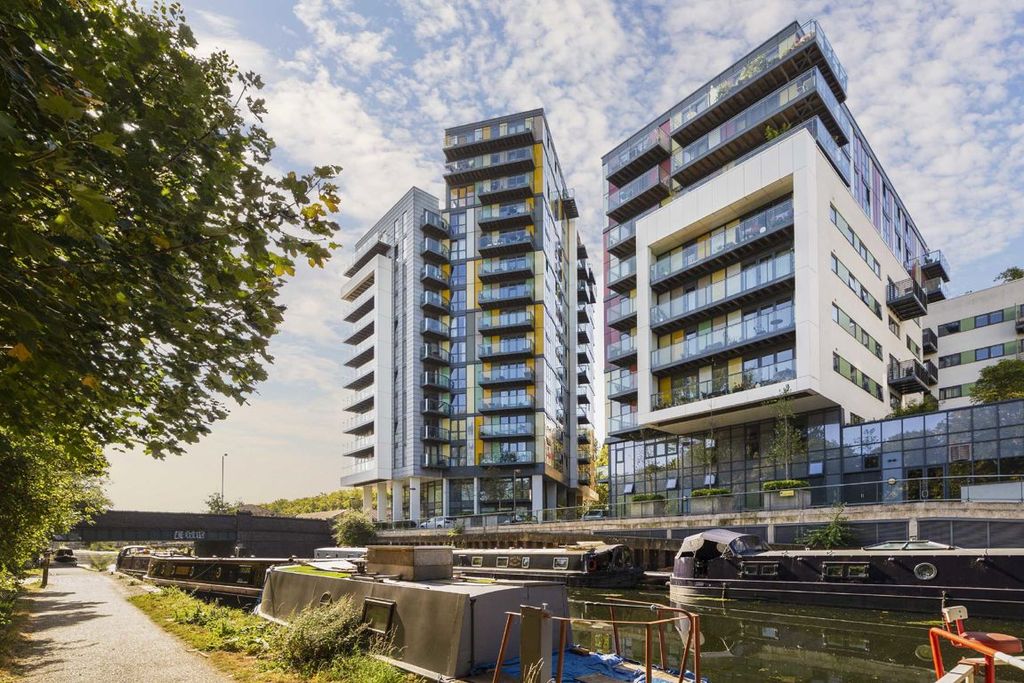 Property photo 1 of 9