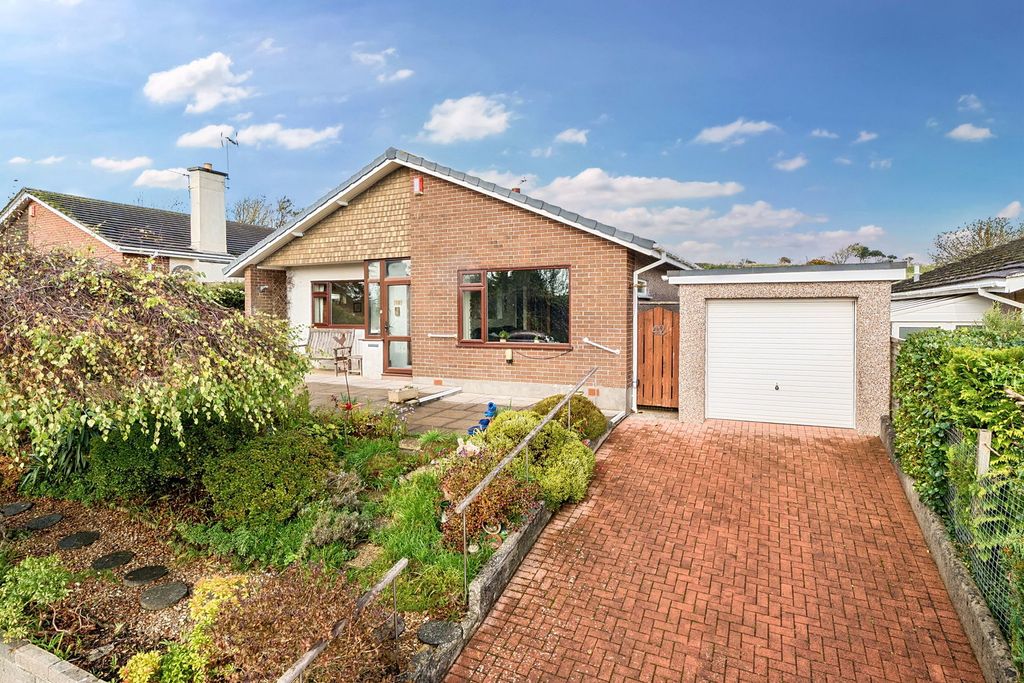 Property photo 1 of 24