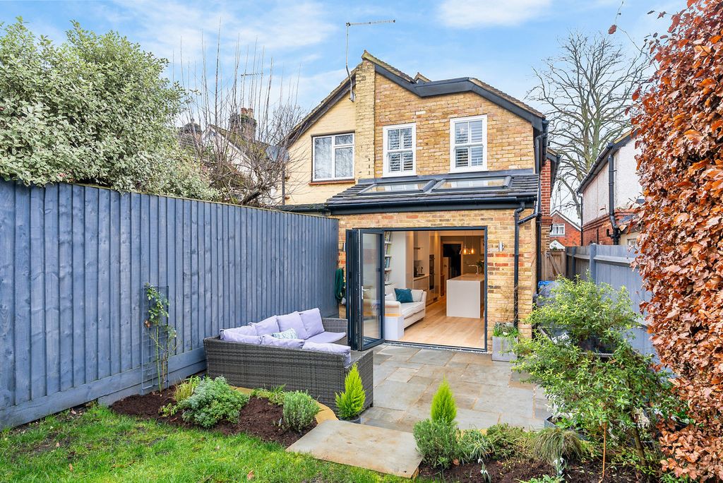 Property photo 1 of 30