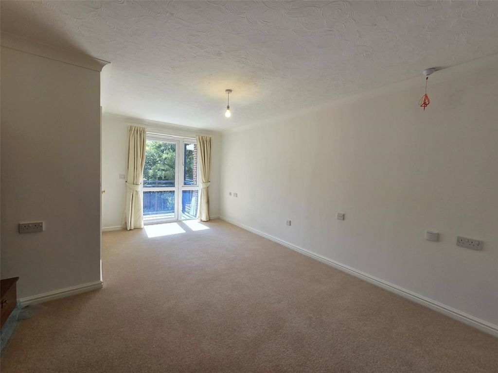 Property photo 2 of 8 Picture No. 02