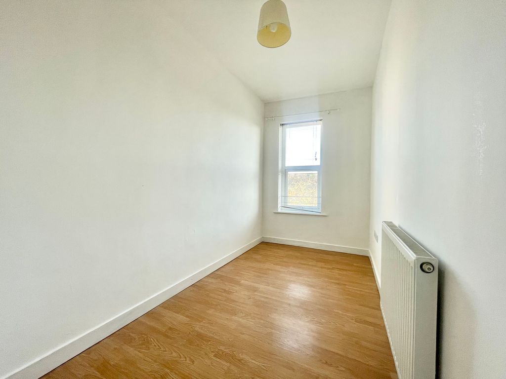 Property photo 2 of 5 Image