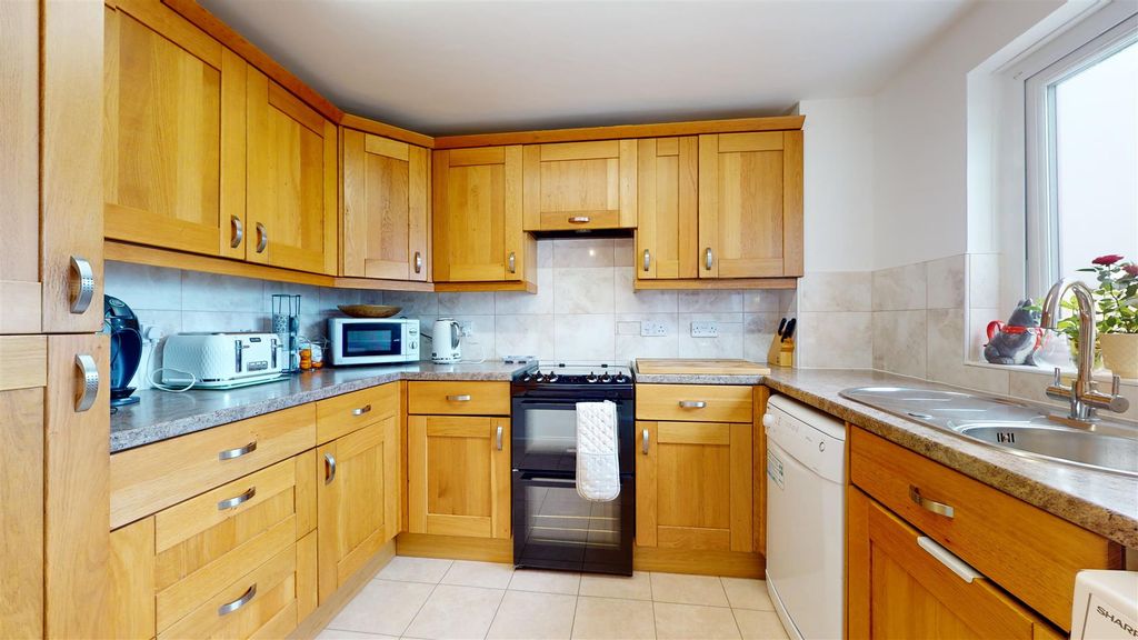 Property photo 3 of 9 24-Isle-Road-08142023_124548.Jpg