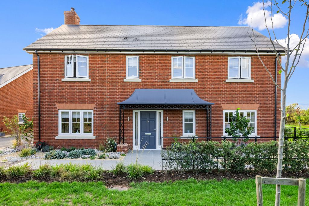 Property photo 1 of 54
