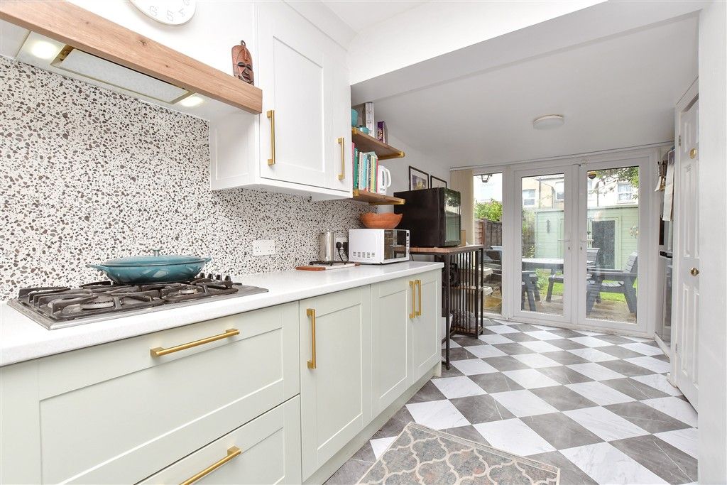 Property photo 3 of 13 Kitchen/Breakfast Room