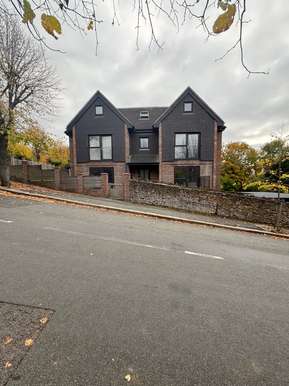 Property photo 2 of 7