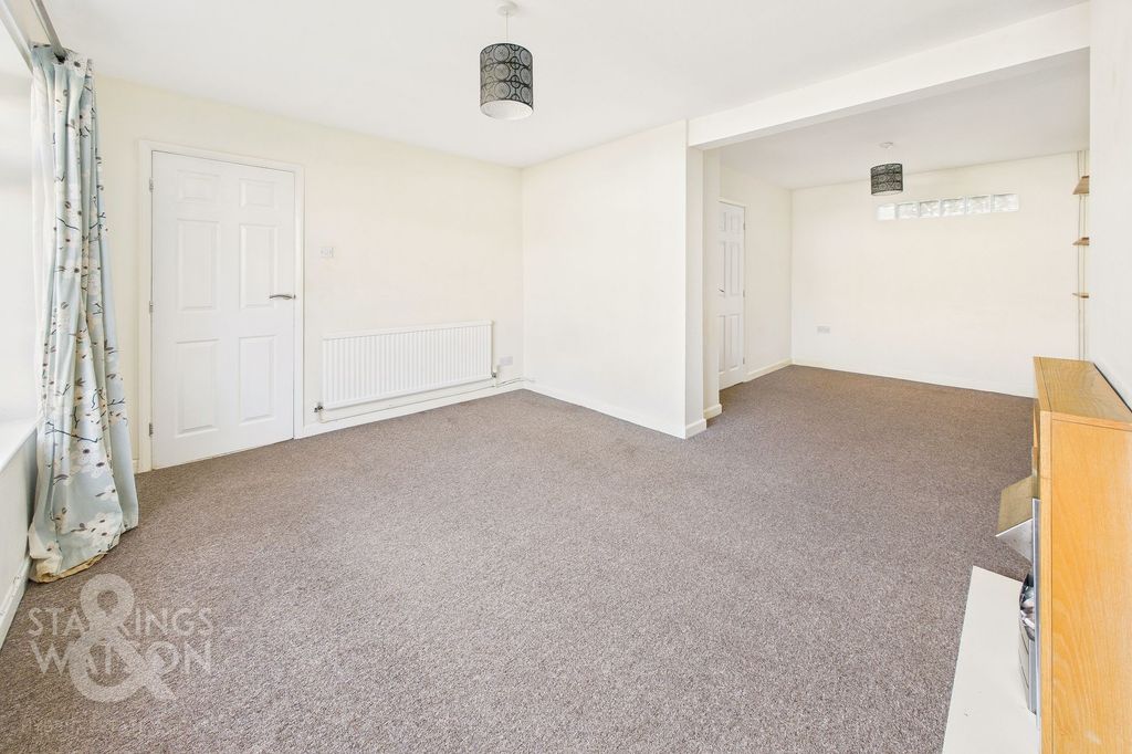 Property photo 3 of 22