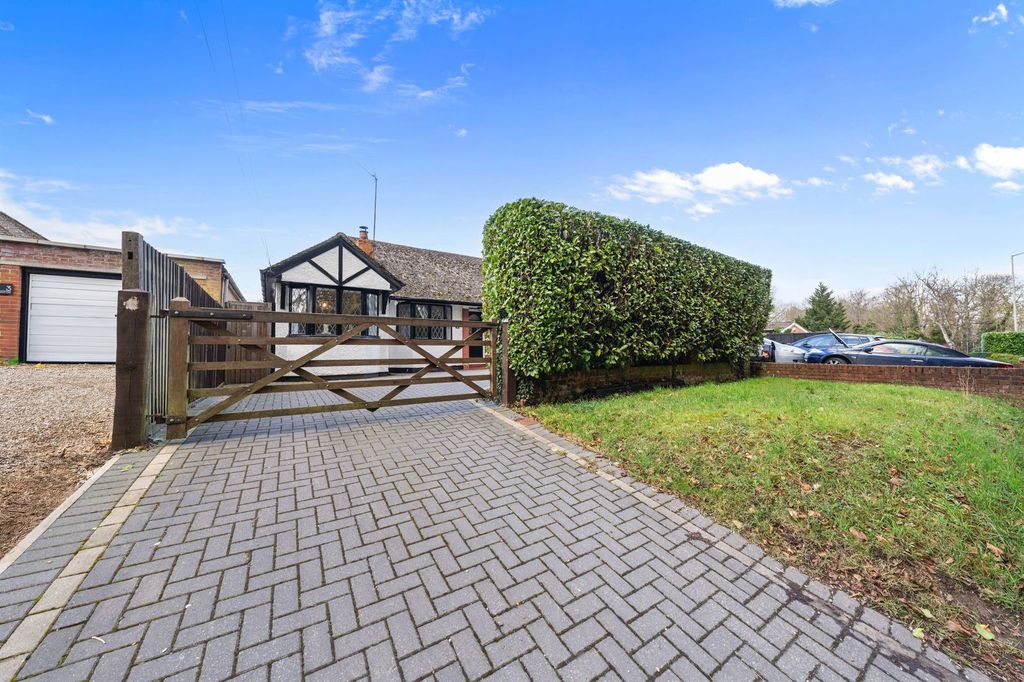 Property photo 1 of 28